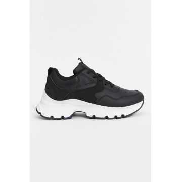Pantofi sport din piele ecologica cu sireturi