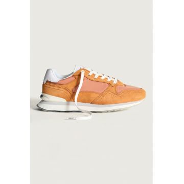 Pantofi sport din piele intoarsa cu insertii din material textil