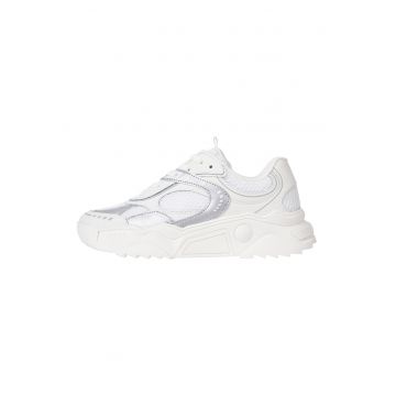 Pantofi sport cu aspect masiv si insertii de plasa