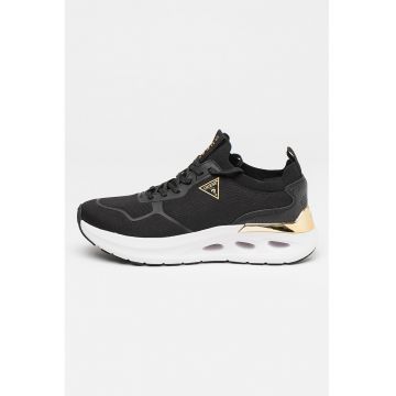 Pantofi sport cu talpa masiva