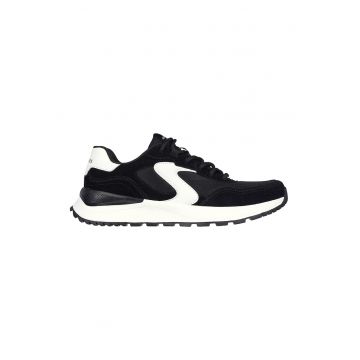 Pantofi sport de piele intoarsa cu insertii de plasa