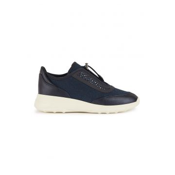 Pantofi sport slip-on cu aplicatii cu strasuri