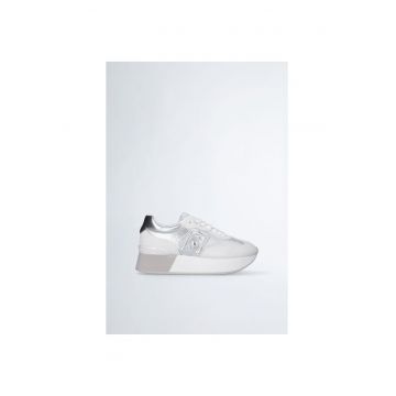 Pantofi sport cu model metalic si garnituri de piele intoarsa