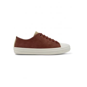 Pantofi sport cu model si sireturi