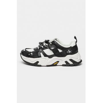 Pantofi sport cu insertii din plasa