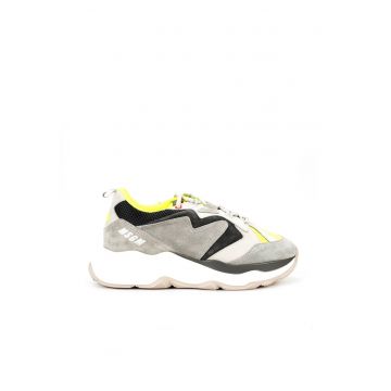 Pantofi sport cu garnituri de piele intoarsa -