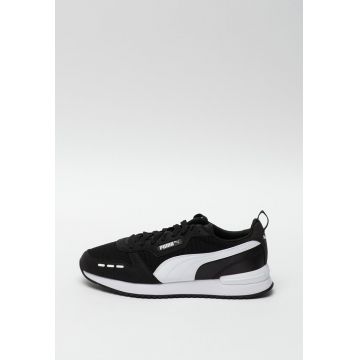 Pantofi sport din plasa cu aplicatii logo