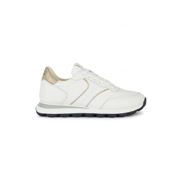 Pantofi sport cu segmente din piele