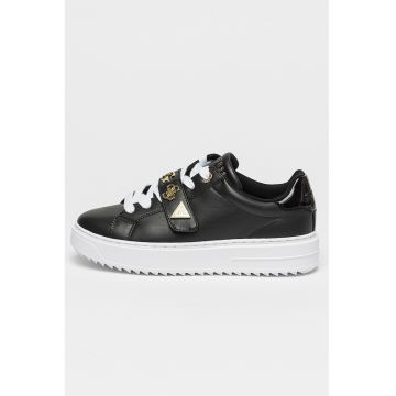 Pantofi sport de piele ecologica cu detalii logo metalice