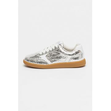 Pantofi sport cu talpa plata si sireturi