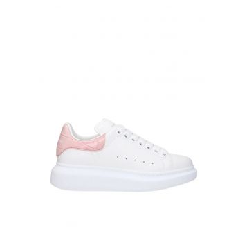 Pantofi sport din piele accentuati de un detaliu tip logo la spate 718233-WHTROSWOM