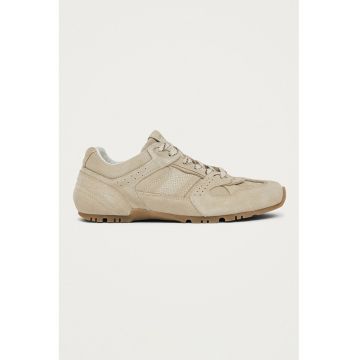 Pantofi sport din piele intoarsa cu detalii perforate