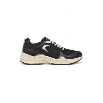 Pantofi sport cu insertii de plasa