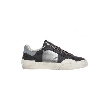 Pantofi sport cu insertii din piele lacuita