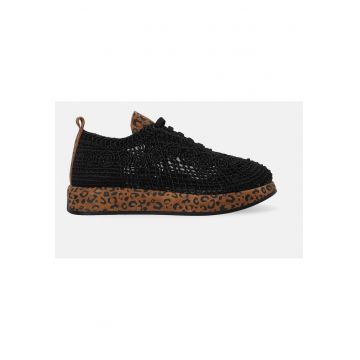 Pantofi sport din plasa cu garnituri de piele