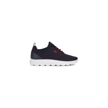 Pantofi sport din plasa tricotata cu logo