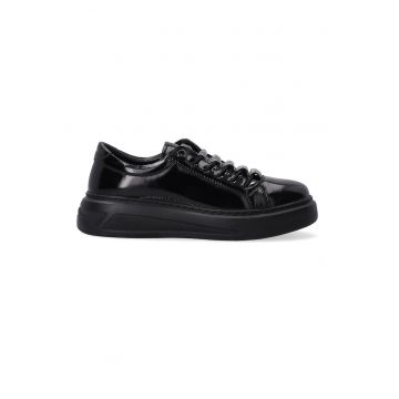 Pantofi sport lacuiti cu varful rotund