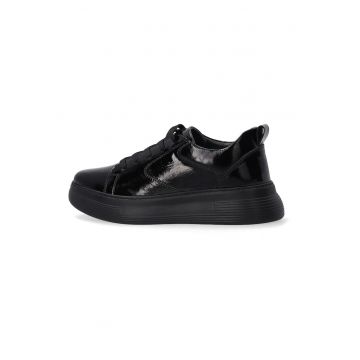 Pantofi sport din piele lacuita