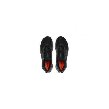 Pantofi sport textili pentru trekking