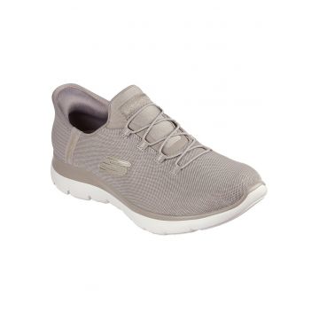 Pantofi slip-ins de plasa