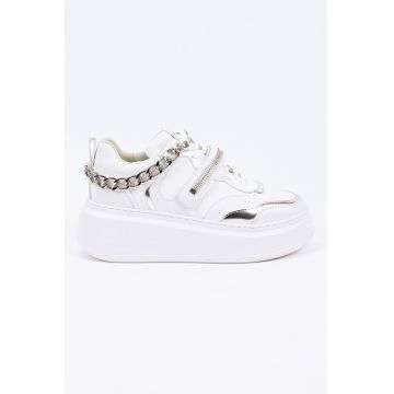 Pantofi sport cu detaliu cu lant Pantofi sport cu detaliu cu lant