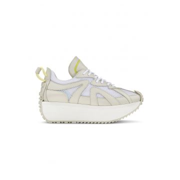 Pantofi sport de piele cu garnituri de plasa Pantofi sport de piele cu garnituri de plasa