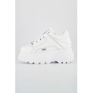 Pantofi sport de piele lacuita cu aspect masiv Pantofi sport de piele lacuita cu aspect masiv