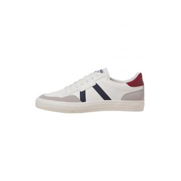 Pantofi sport cu garnituri contrastante Pantofi sport cu garnituri contrastante