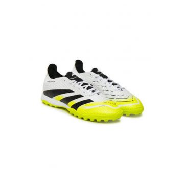 Pantofi cu crampoane pentru fotbal
