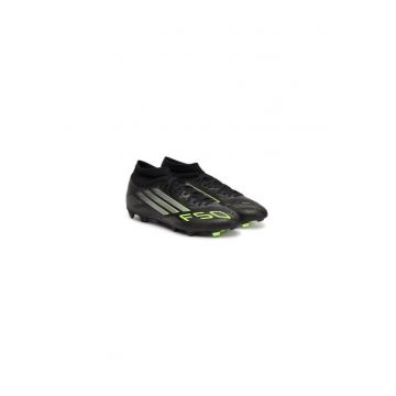 Pantofi sport cu crampoane si constructie tip soseta - pentru fortbal Pantofi sport cu crampoane si constructie tip soseta - pentru fortbal