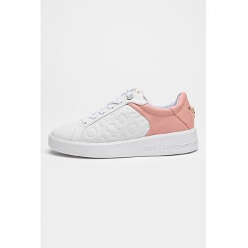 Pantofi sport din piele ecologica cu logo stantat Pantofi sport din piele ecologica cu logo stantat