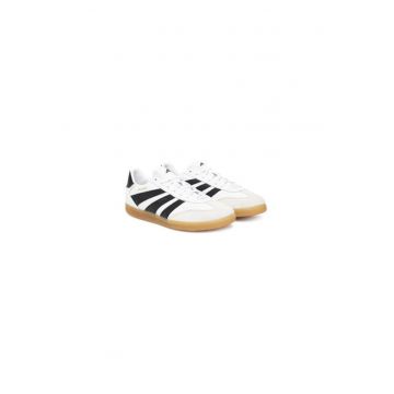 Pantofi sport pentru fotbal de sala din piele Pantofi sport pentru fotbal de sala din piele