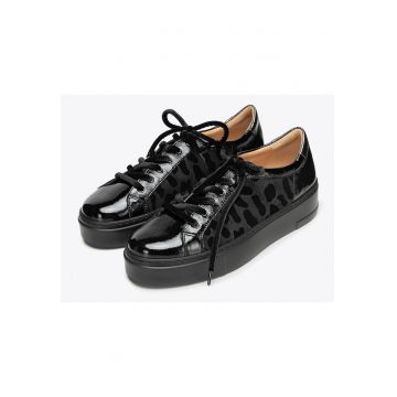 Tenisi dama  piele naturala lacuita - sireturi negre - negru