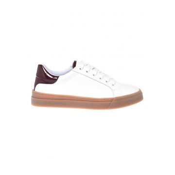 Pantofi sport din piele cu model uni - Alb/Visiniu