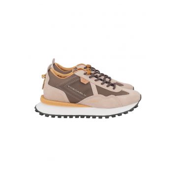 Pantofi sport cu segmente din piele intoarsa