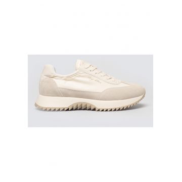 Tenisi din piele intoarsa si insertii textile