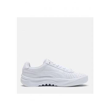 Adidasi GV Special cu logo