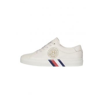 Pantofi sport low-top de piele cu monograma pe laterala - Alb murdar