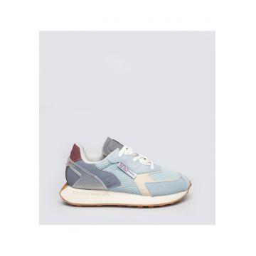 Pantofi sport cu insertii din piele intoarsa si textil 574 - Albastru deschis