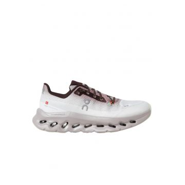 Pantofi de alergare cu detalii contrastante -