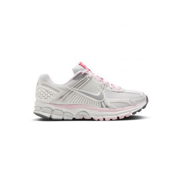 Pantofi sport  Zoom Vomero 5 - piele naturala si sintetica - confortabili - alb/roz