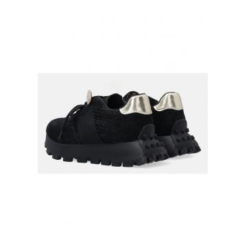 Pantofi sport cu aspect masiv -
