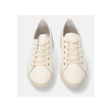 Pantofi sport din piele naturala cu profil jos.