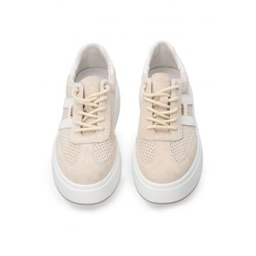 Pantofi sport uni de piele intoarsa cu perforatii