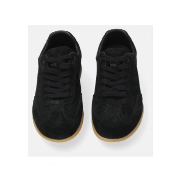 Pantofi sport uni dn piele intoarsa cu perforatii