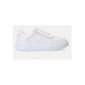Pantofi sport wedge din piele cu perforatii si profil jos