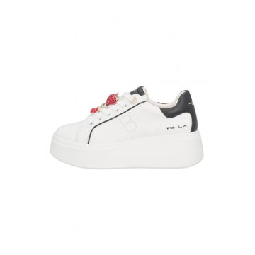 Pantofi sport din piele cu talpa wedge si talismane cu fructe - Alb/Negru