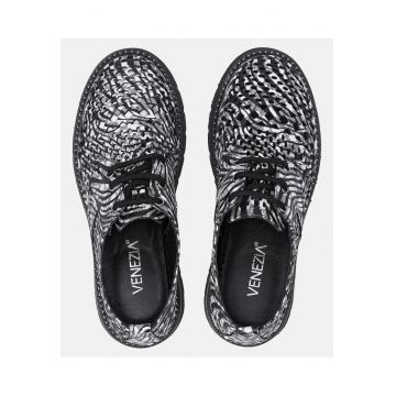 Pantofi sport de piele cu model