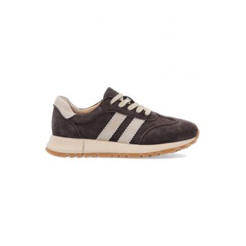 Pantofi sport din piele intoarsa - Maro -