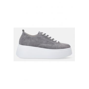 Pantofi sport flatform din piele intoarsa cu varf rotund